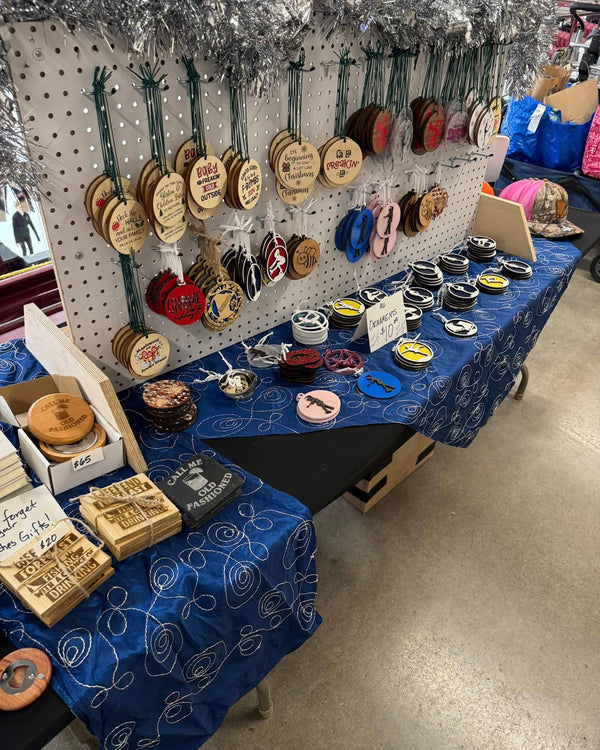 craft display table